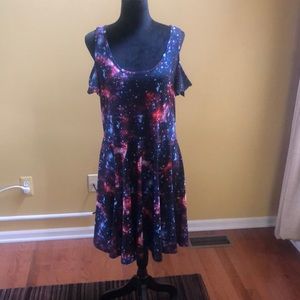 Hot Topic excellent condition never worn